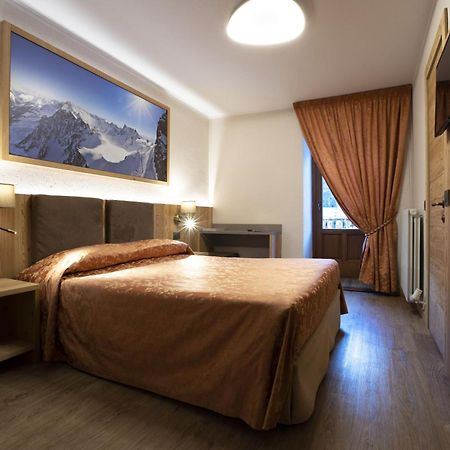Hotel Des Glaciers Courmayeur Exterior foto
