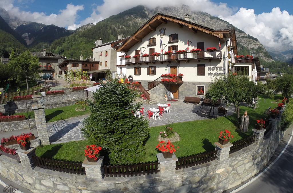 Hotel Des Glaciers Courmayeur Exterior foto