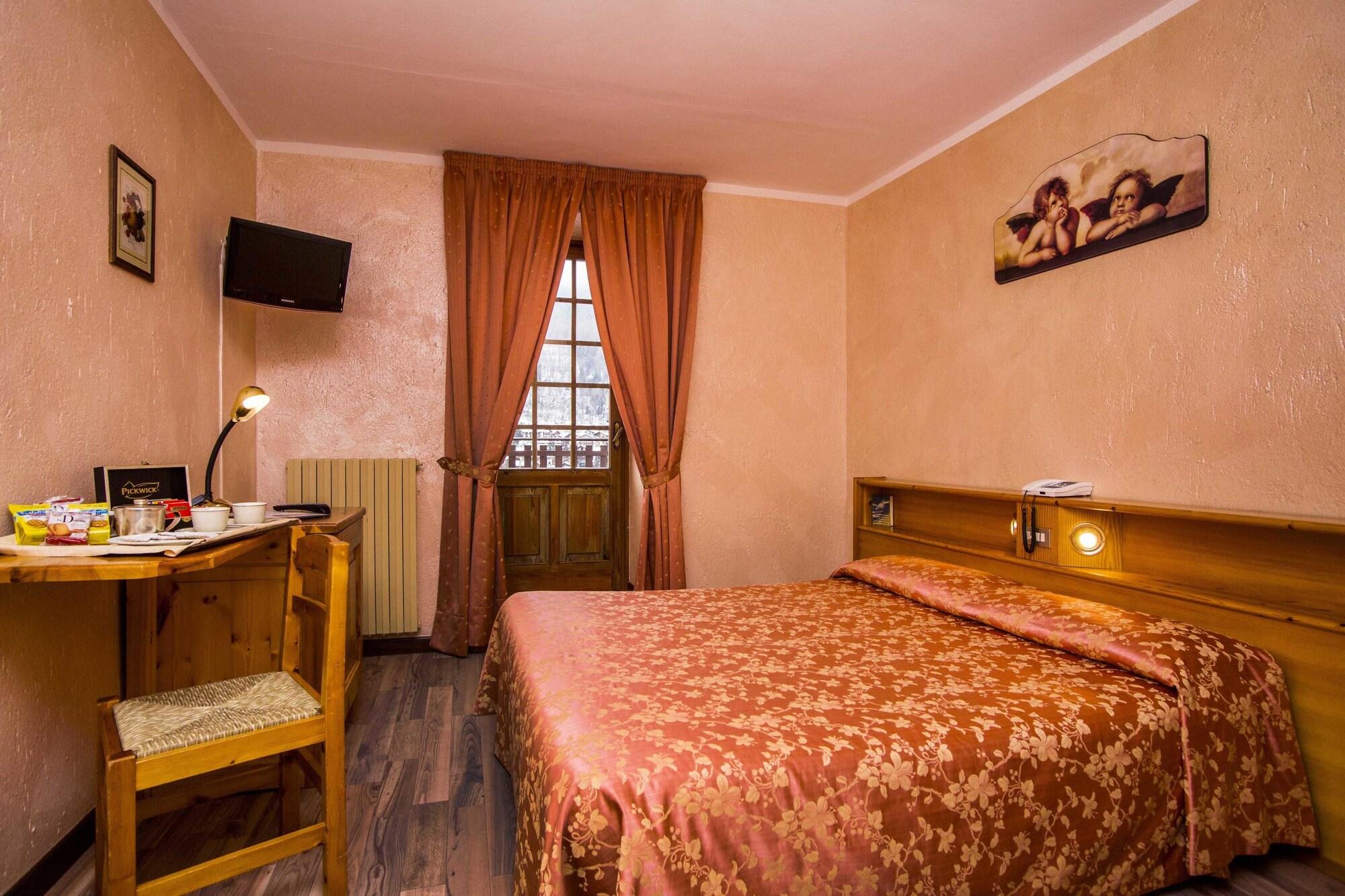 Hotel Des Glaciers Courmayeur Exterior foto