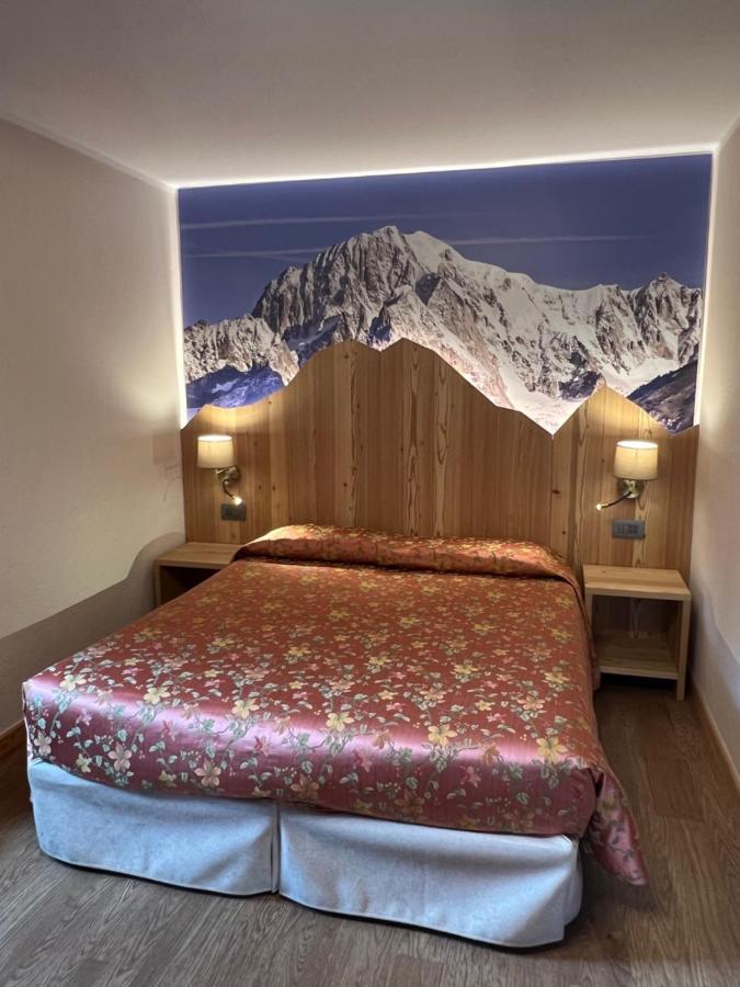 Hotel Des Glaciers Courmayeur Exterior foto