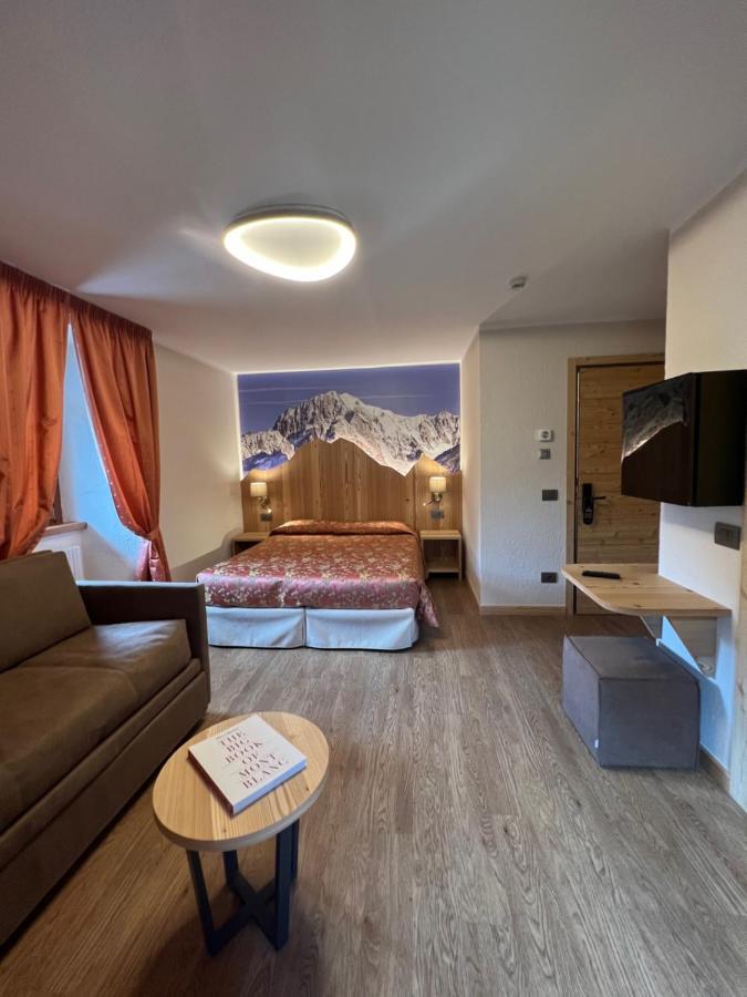 Hotel Des Glaciers Courmayeur Exterior foto