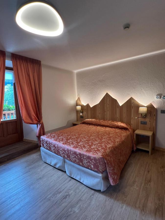Hotel Des Glaciers Courmayeur Exterior foto