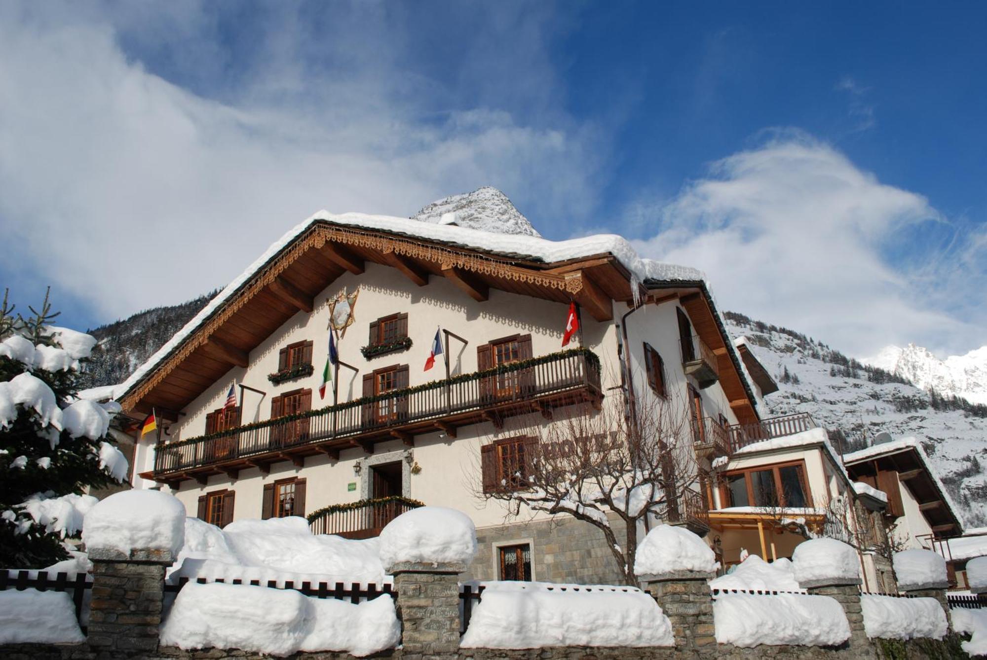 Hotel Des Glaciers Courmayeur Exterior foto