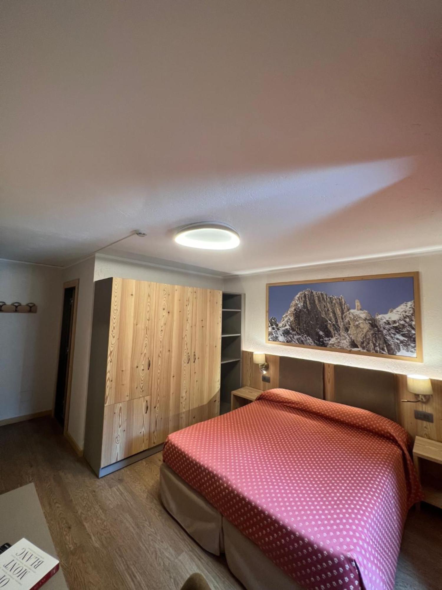 Hotel Des Glaciers Courmayeur Exterior foto