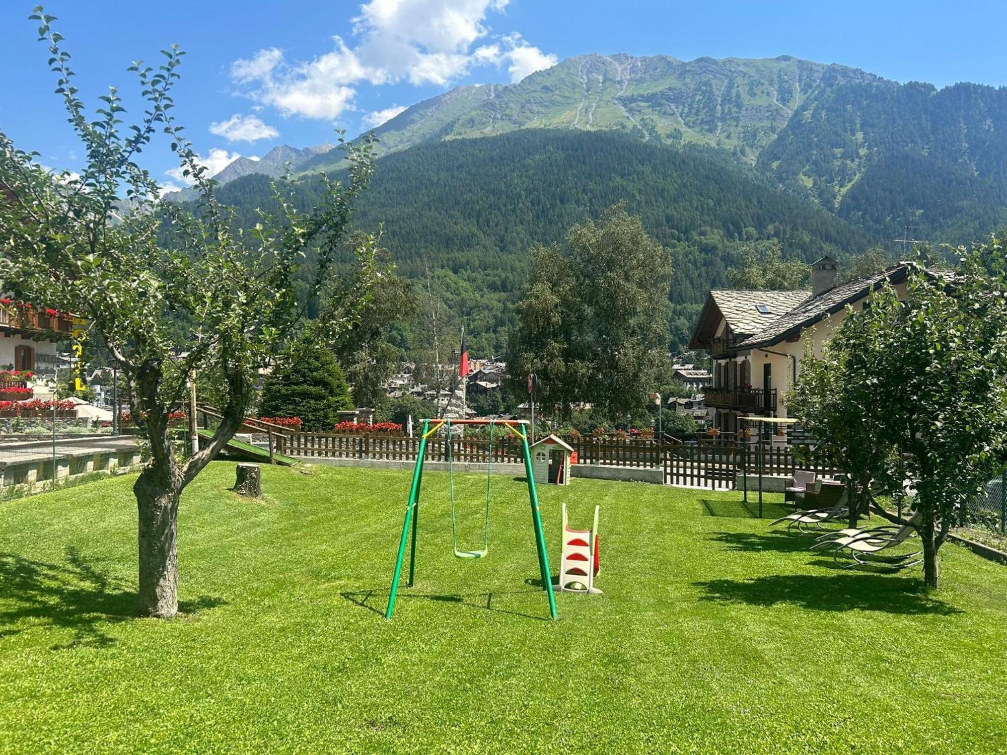 Hotel Des Glaciers Courmayeur Exterior foto