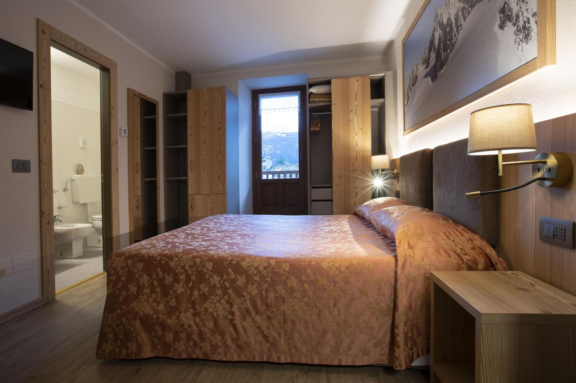 Hotel Des Glaciers Courmayeur Exterior foto
