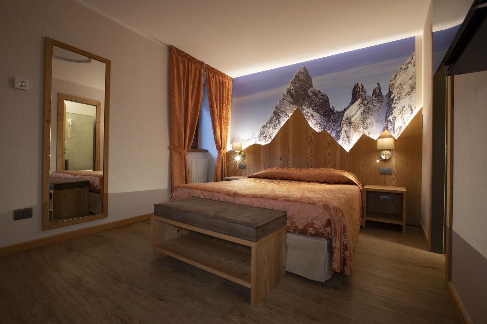 Hotel Des Glaciers Courmayeur Exterior foto