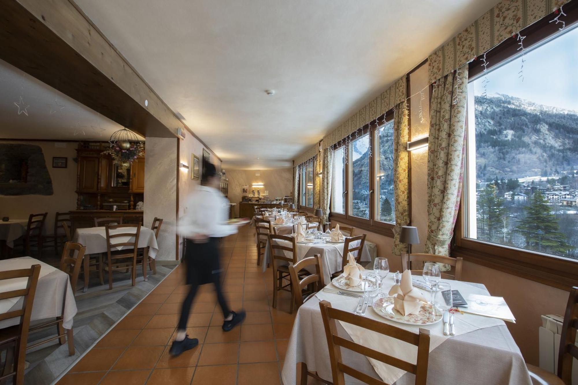 Hotel Des Glaciers Courmayeur Exterior foto
